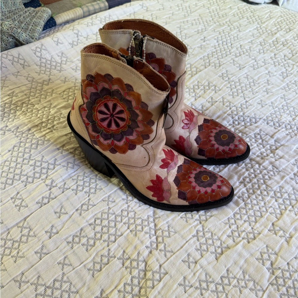 Dan Post Pink Leather Western Embroidered Ankle Boots